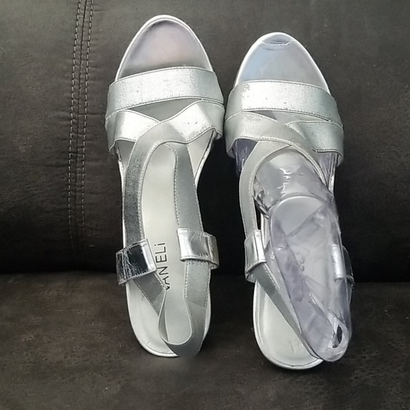 Vaneli wedge sandal - Picture 2 of 10